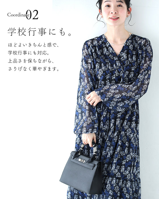 揺らめく花のシフォンワンピース