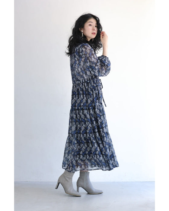 揺らめくように連なる花のシフォンミディアムワンピース