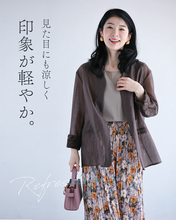 軽ジャケ 薄くて軽くて、きちんと見え。