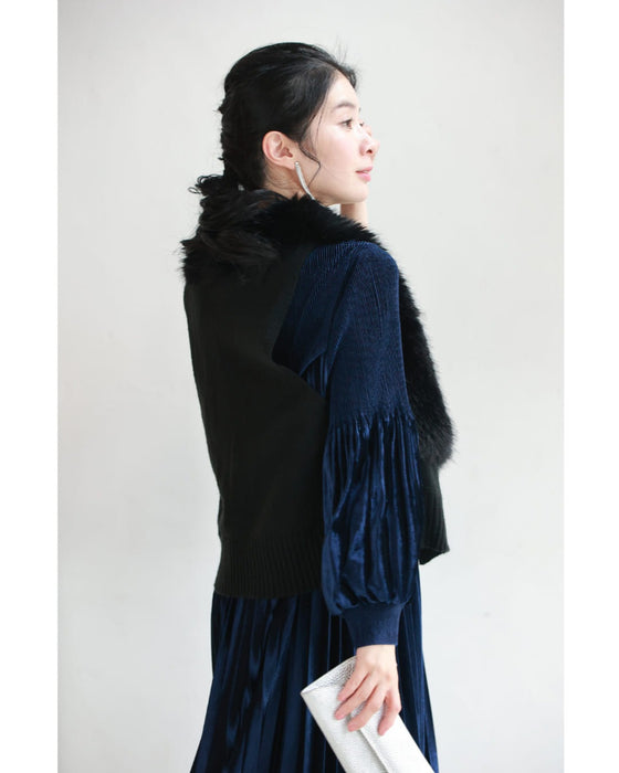 ナイトブルーベロアのミディアムプリーツワンピース（ベルト付き）