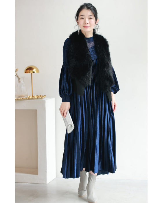 ナイトブルーベロアのミディアムプリーツワンピース（ベルト付き）
