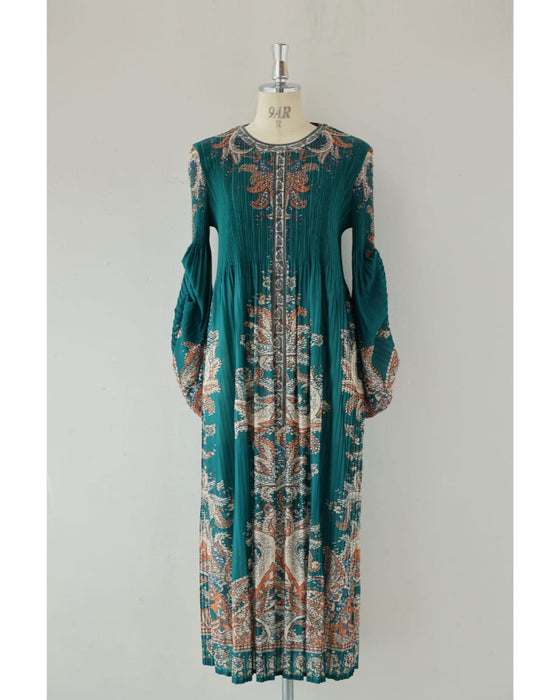 ふんわり変形タック袖の華やかなエスニック柄プリーツロングワンピース