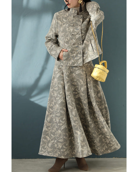 優美な曲線描く花柄ジャガードミディアムスカート