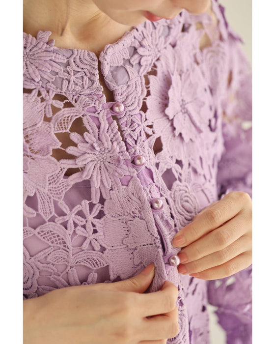 一面に美しさ広がる立体花レースロングワンピース（インナー付き）