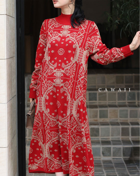 気分高まるオーナメント柄ニットミディアムワンピース