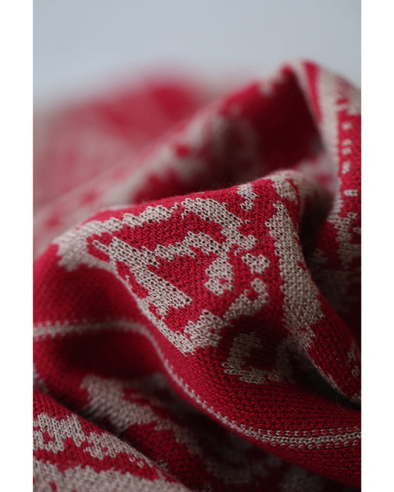 気分高まるオーナメント柄ニットミディアムワンピース