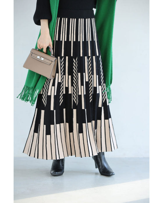 幾何学柄山折りプリーツニットのロングスカート