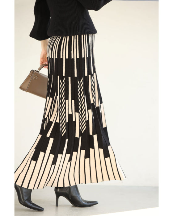 幾何学柄山折りプリーツニットのロングスカート