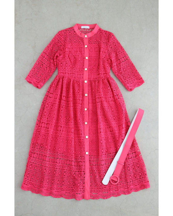 フラワーガーランドの総レースミディアムワンピース（ベルト付き）