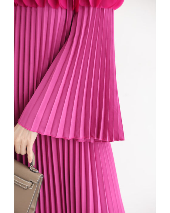 ひらひらサークルデコレーションの切り替えプリーツロングワンピース（リボンベルト付き）