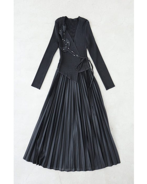 ビジュー花カシュクールのプリーツミディアムワンピース