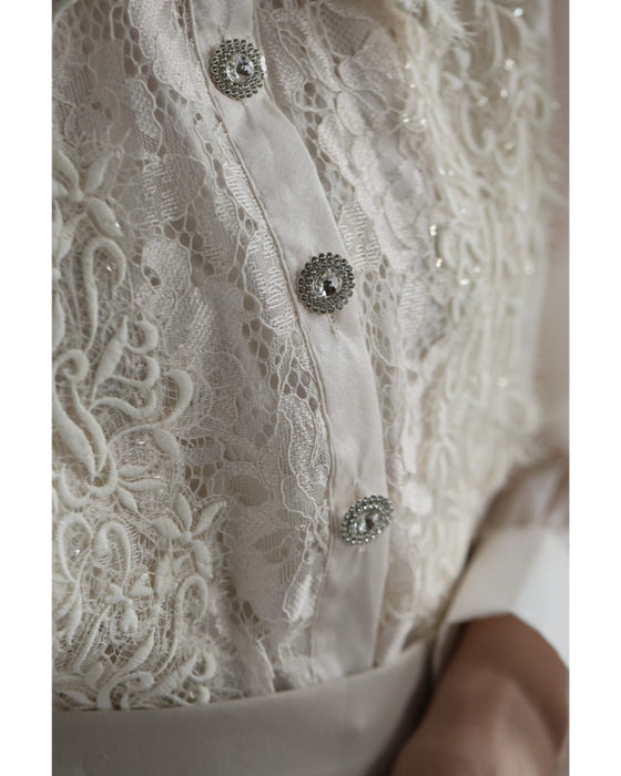 煌めくレース浮き立つシアー袖ブラウストップス