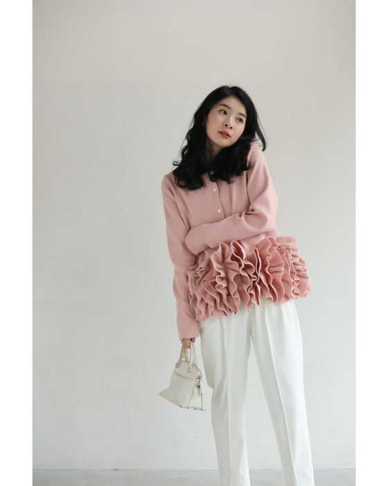 淡いピンクのバレエチュチュフリルニットカーディガン