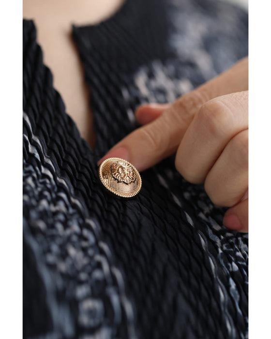 伸びやかに揺らめくスカーフ柄ロングワンピース（リボンベルト付き）