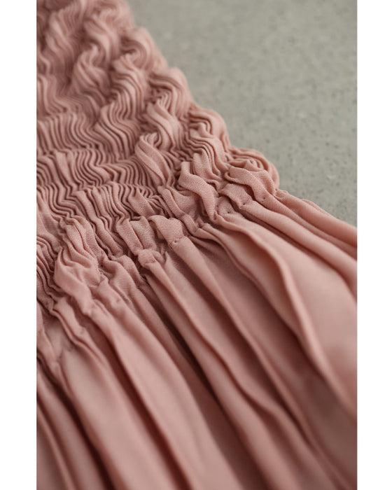 変形タック袖のゆるやかプリーツミディアムワンピース