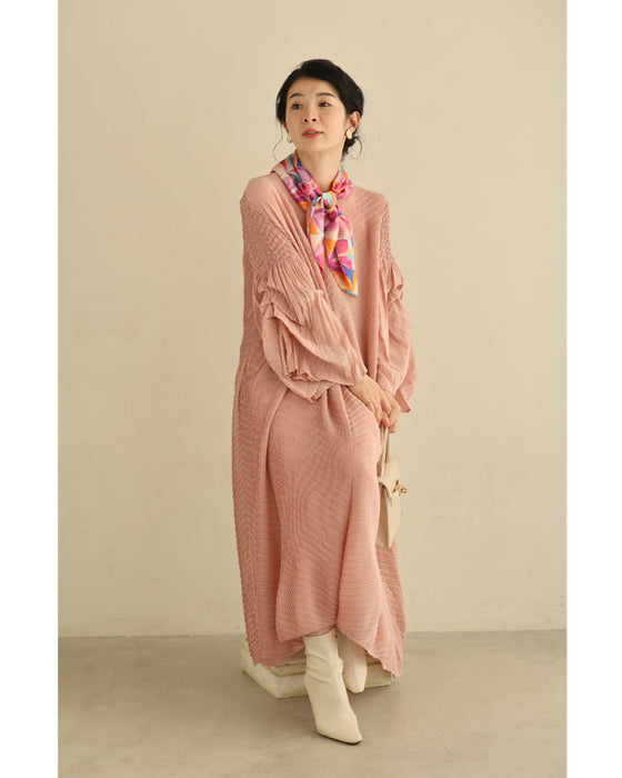 変形タック袖のゆるやかプリーツミディアムワンピース