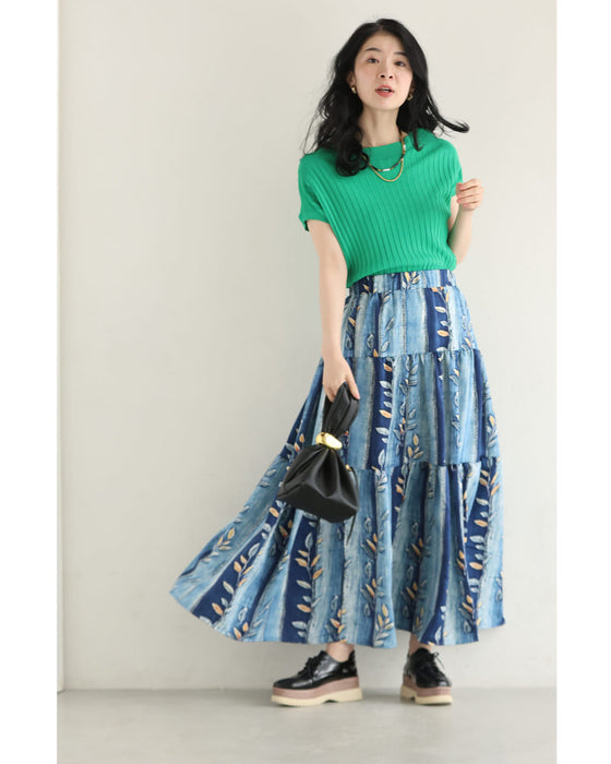 葉っぱを描いたデニム風プリントミディアムスカート