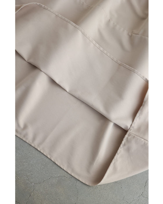 腰回りキュッとXラインの異素材切り替えミディアムワンピース