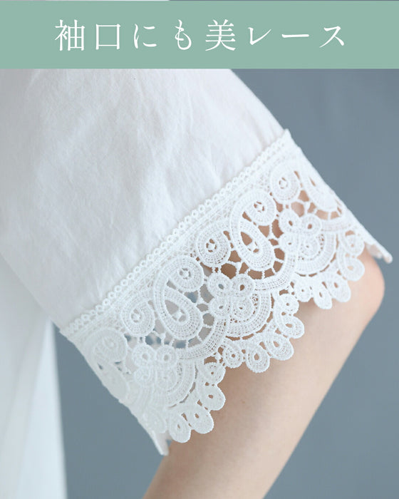ぐるり囲むパンチングレースブラウストップス