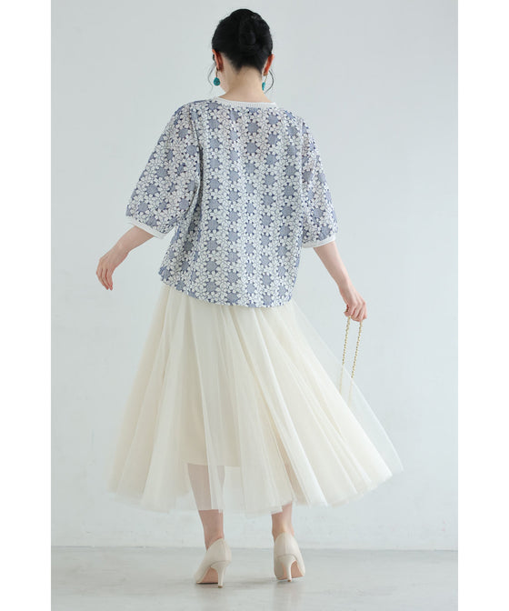 花紡ぎサークルのパンチングシャツトップス