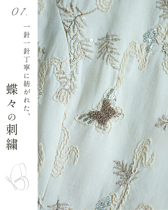 煌めくスパンコールの蝶々刺繍ベスト