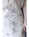 花を描くデッサン画ロングスカート
