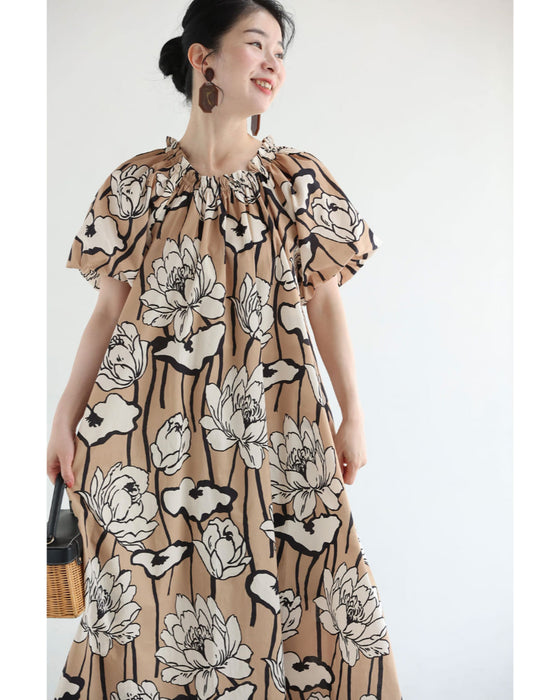 オフショルにも。バルーン袖の花画ロングワンピース（ベルト付き）