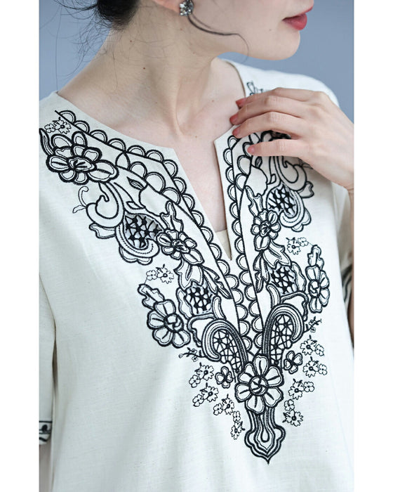 胸元を飾る華刺繍のリネン調ロングワンピース