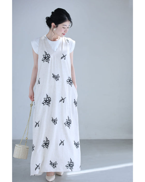 花舞う刺繍のロングワンピース