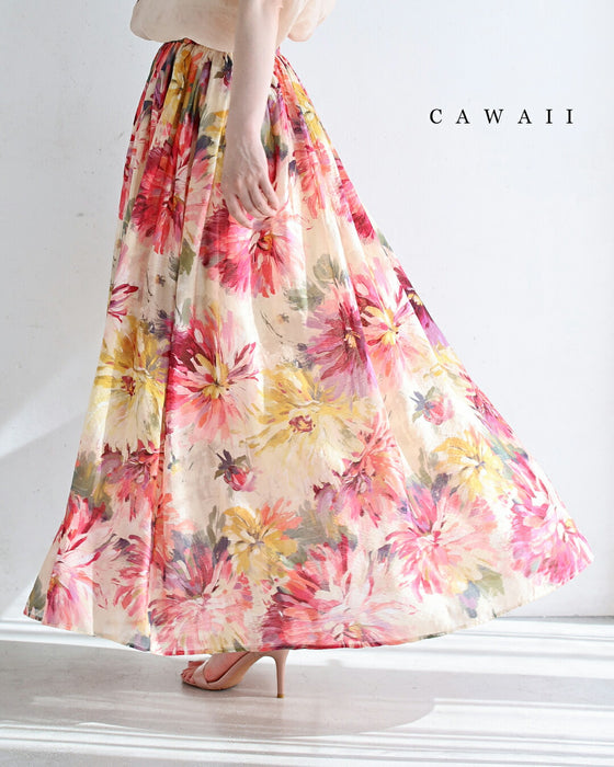 鮮やかな花揺らめく彩花ロングスカート