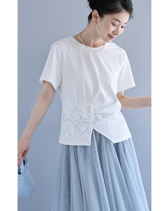 花のスクエアレースのタックTシャツトップス