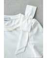 ツイストパールネックの肩リボンTシャツトップス