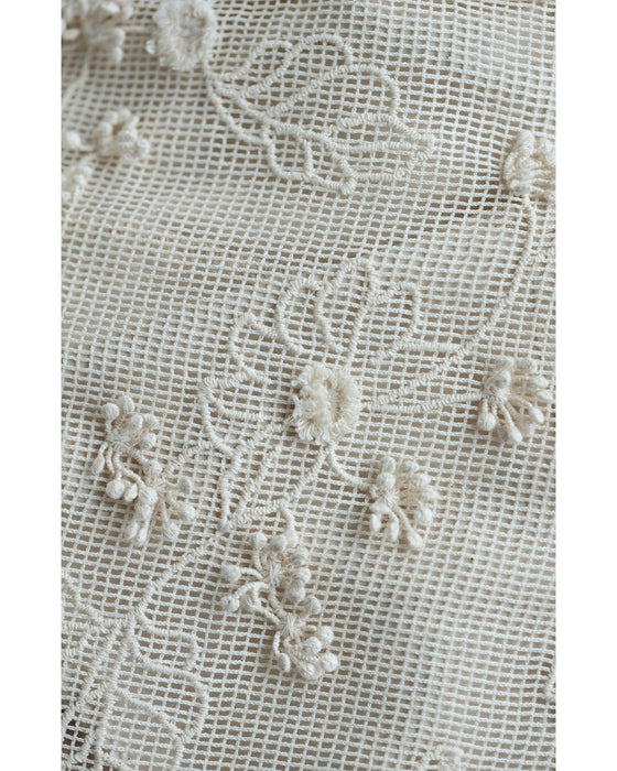 花びら浮かぶ刺繍のメッシュレイヤードロングワンピース（紐ベルト付き）