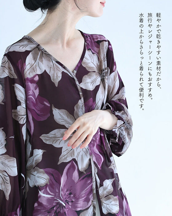 フロントスリットの優美な花柄シフォンチュニック