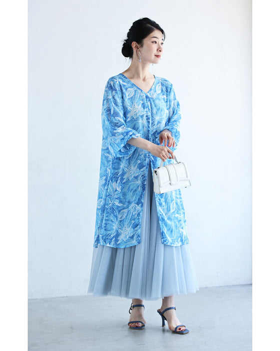 フロントスリットのボタニカル柄シフォンチュニック