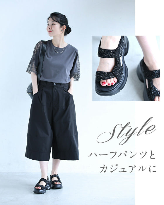 「宝石」煌めくビジューの厚底サンダル