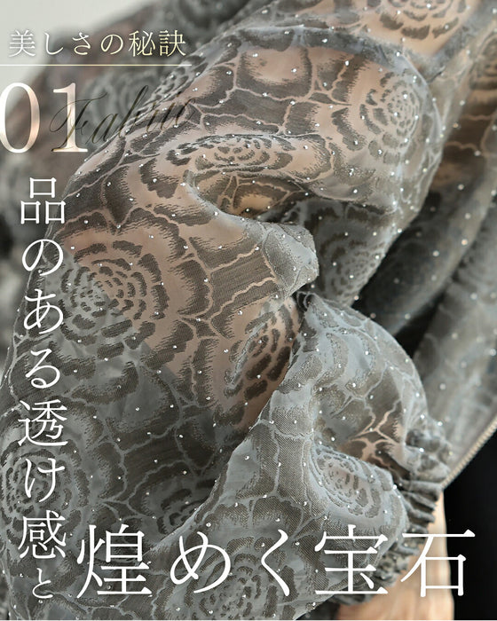 宝石ビジューのシアーパーカー