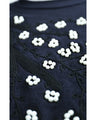 パールの花咲く刺繍ニット