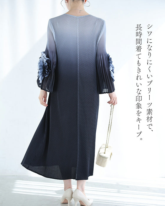 大輪の花袖グラデーションプリーツロングワンピース（ベルト付き）