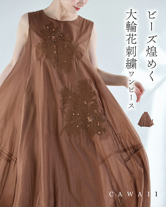太陽に艶めく花刺繍リゾートロングワンピース（ベルト付き）