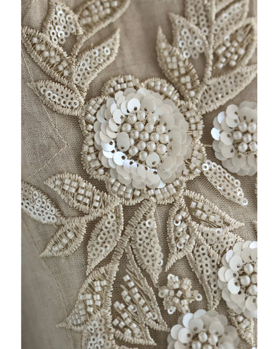 光輝くビーズとスパンコールのボタニカル刺繍ブラウス