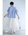 ふんわりポワン袖の立体花ブラウストップス
