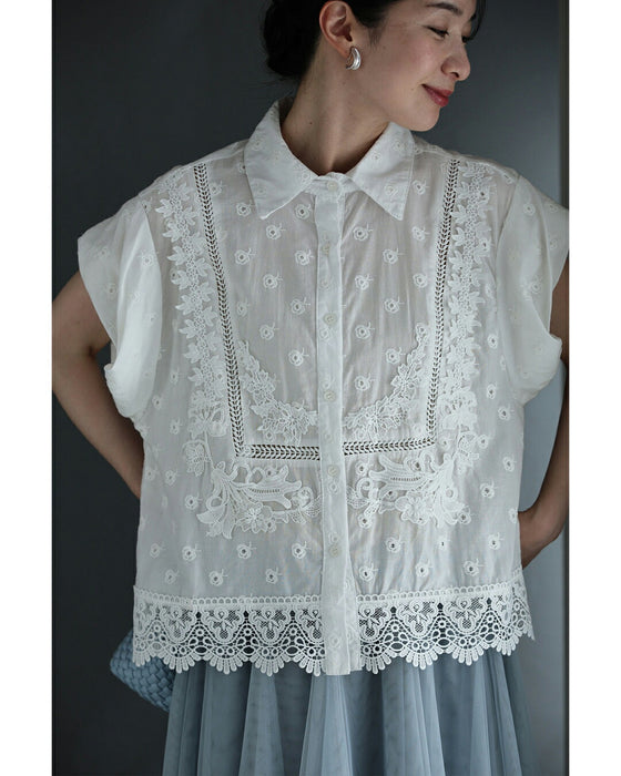 華やかレースのミニローズ刺繍シャツトップス