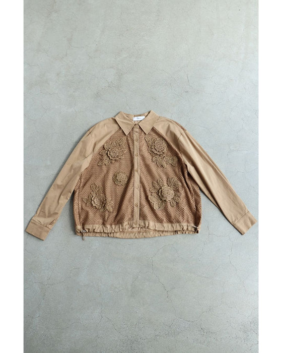 ニットの立体花デコレーションシャツトップス
