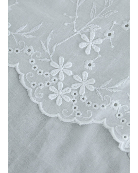 風にそよぐ花の刺繍シャツトップス