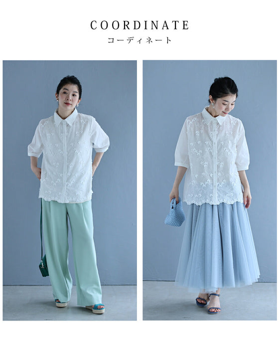愛らしい白花蝶々の刺繍シャツトップス