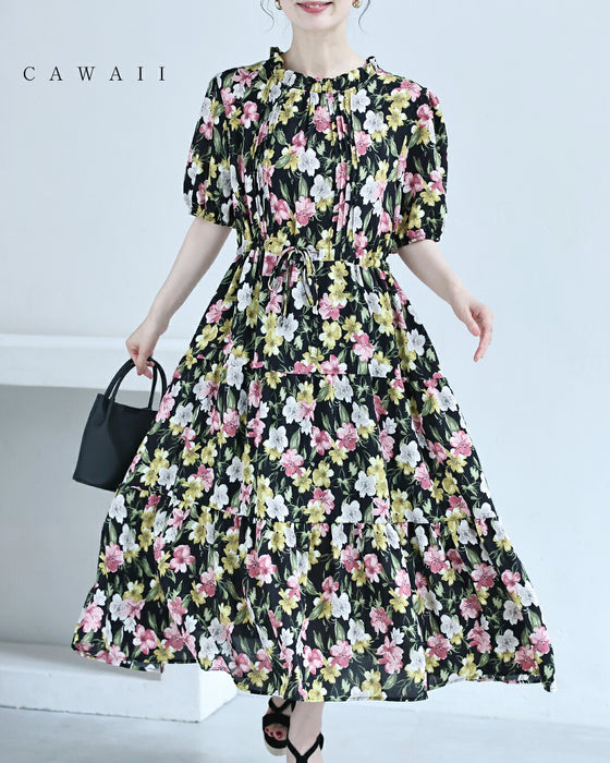 鮮やかな3色の水彩花画ロングワンピース
