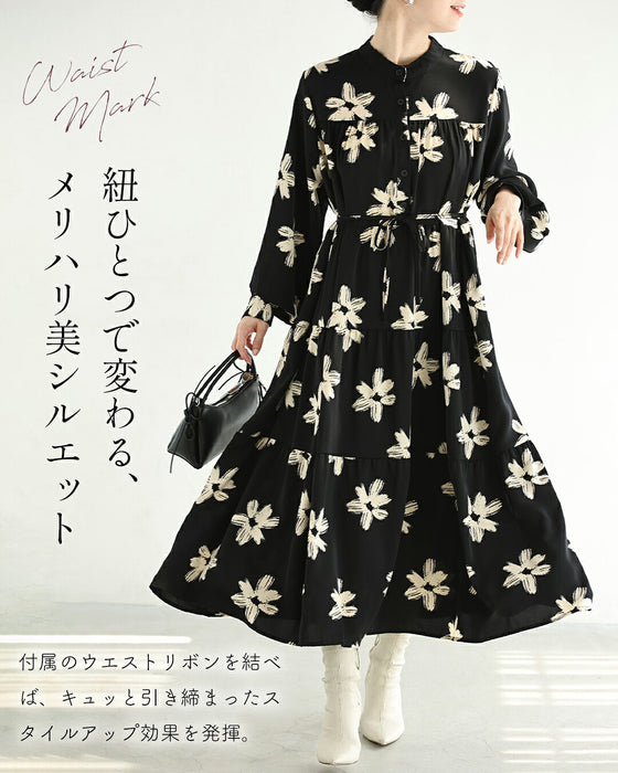 ペイントアートの花咲くロングワンピース（紐ベルト付き）