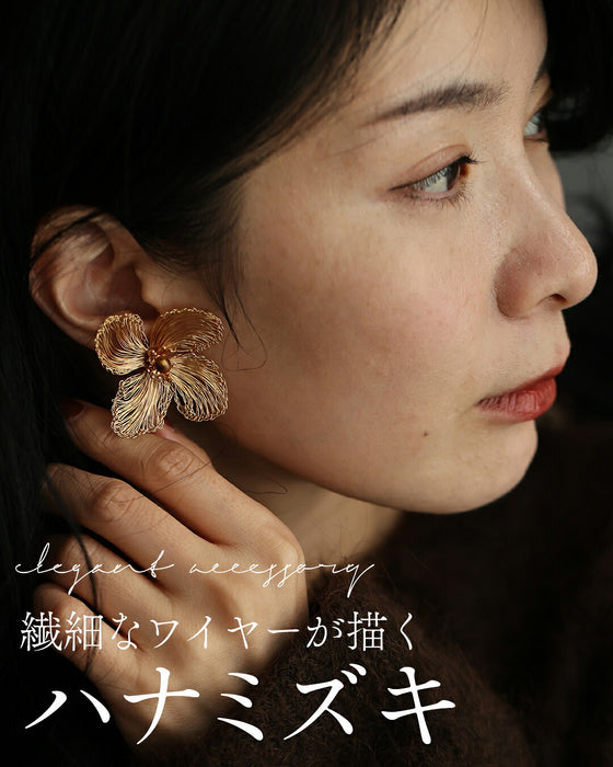 【返品・交換不可】ワイヤーアートのハナミズキピアス