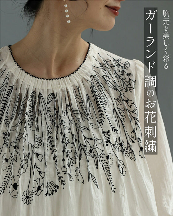 枝垂れる花刺繍のタックブラウストップス
